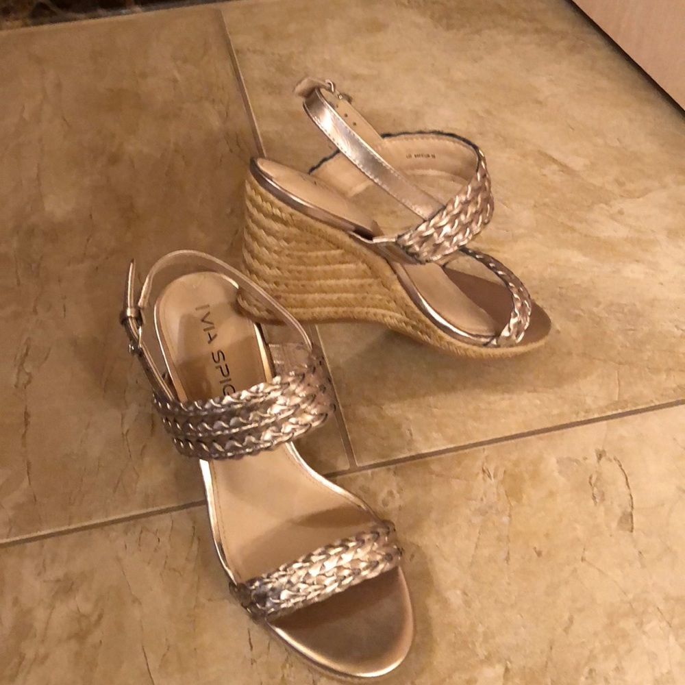 Via spiga sandles
